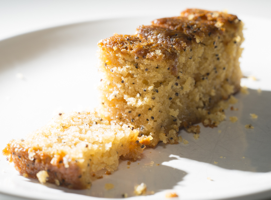 pic by Simon Butcher of lemon cake2